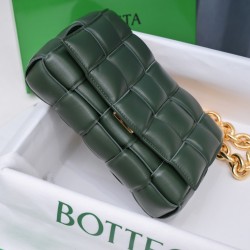 Bottega Veneta Chain Cassette Bag In Raintree Lambskin 906