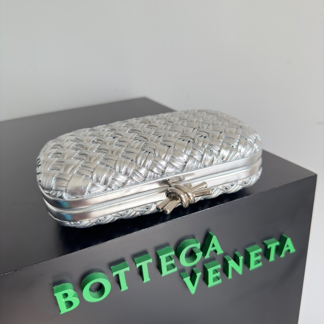 Bottega Veneta Knot Minaudiere Clutch In Silver Intreccio laminated Leather  612