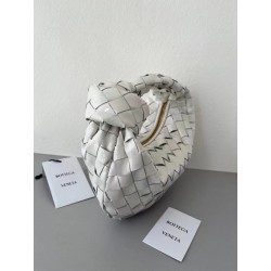 Bottega Veneta BV Jodie Mini Bag In White Intrecciato Patent Leather 641