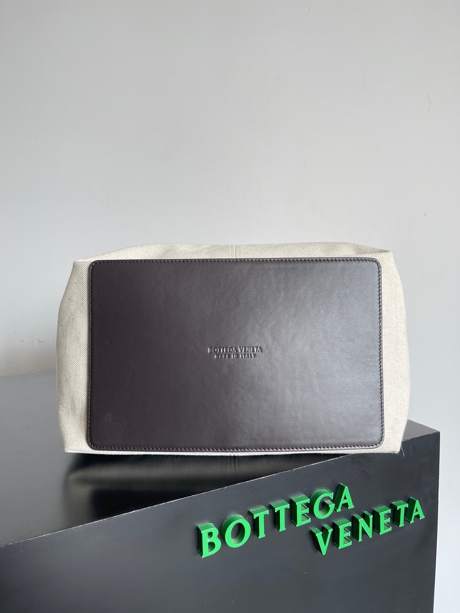 Bottega Veneta Medium Flip Flap Bag in Canvas with Fondant Leather 243