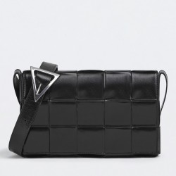 Bottega Veneta Cassett Bag In Black Wrinkled Calfskin 349