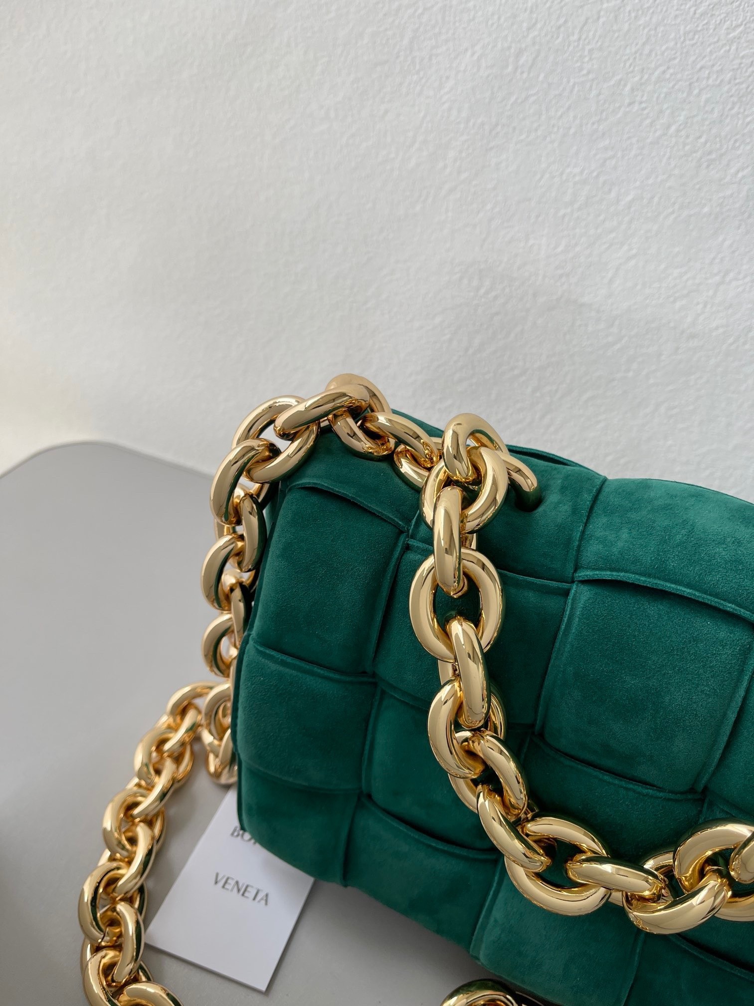 Bottega Veneta Chain Cassette Bag In Emerald Green Suede 501