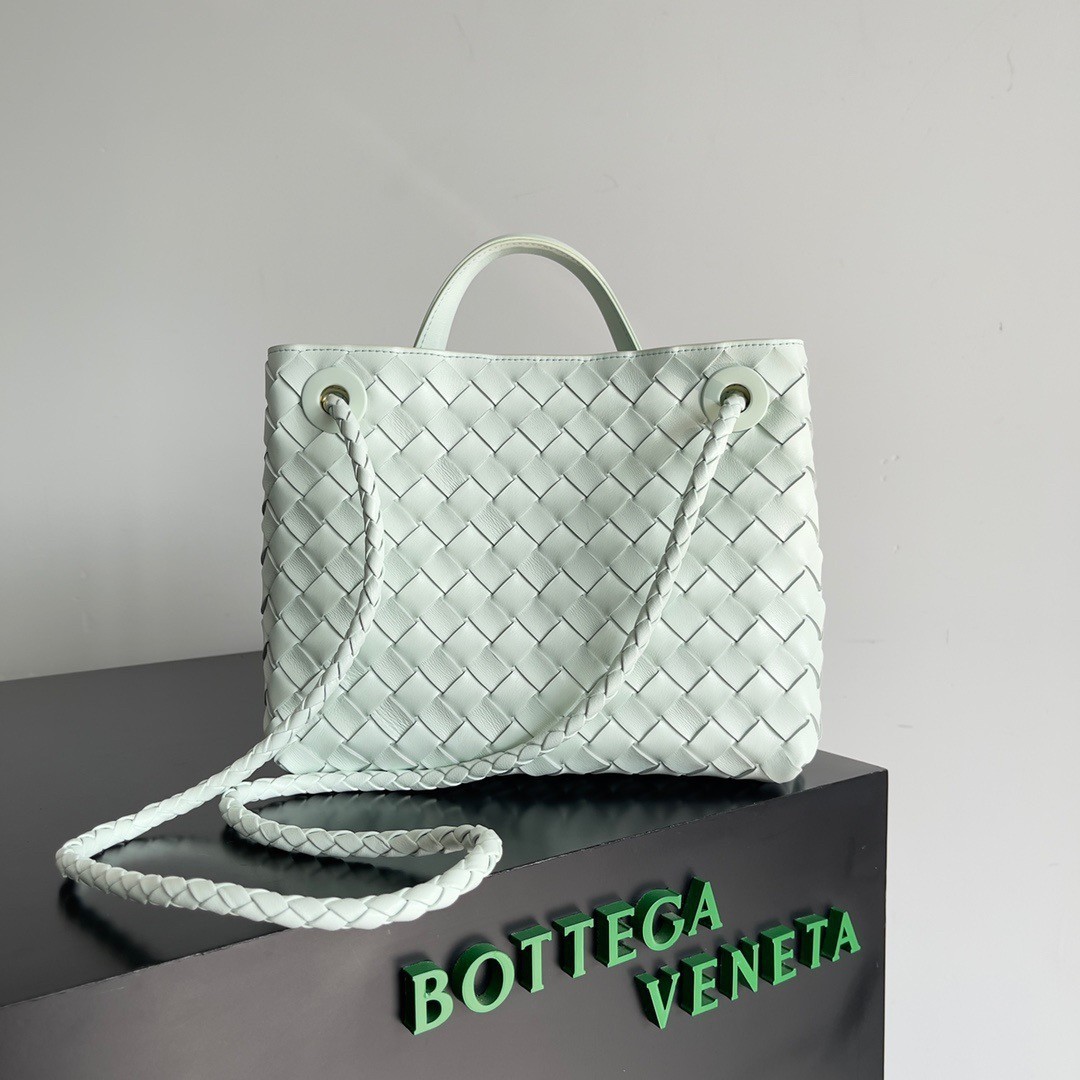 Bottega Veneta Small Andiamo Bag In Glacier Intrecciato Lambskin 762