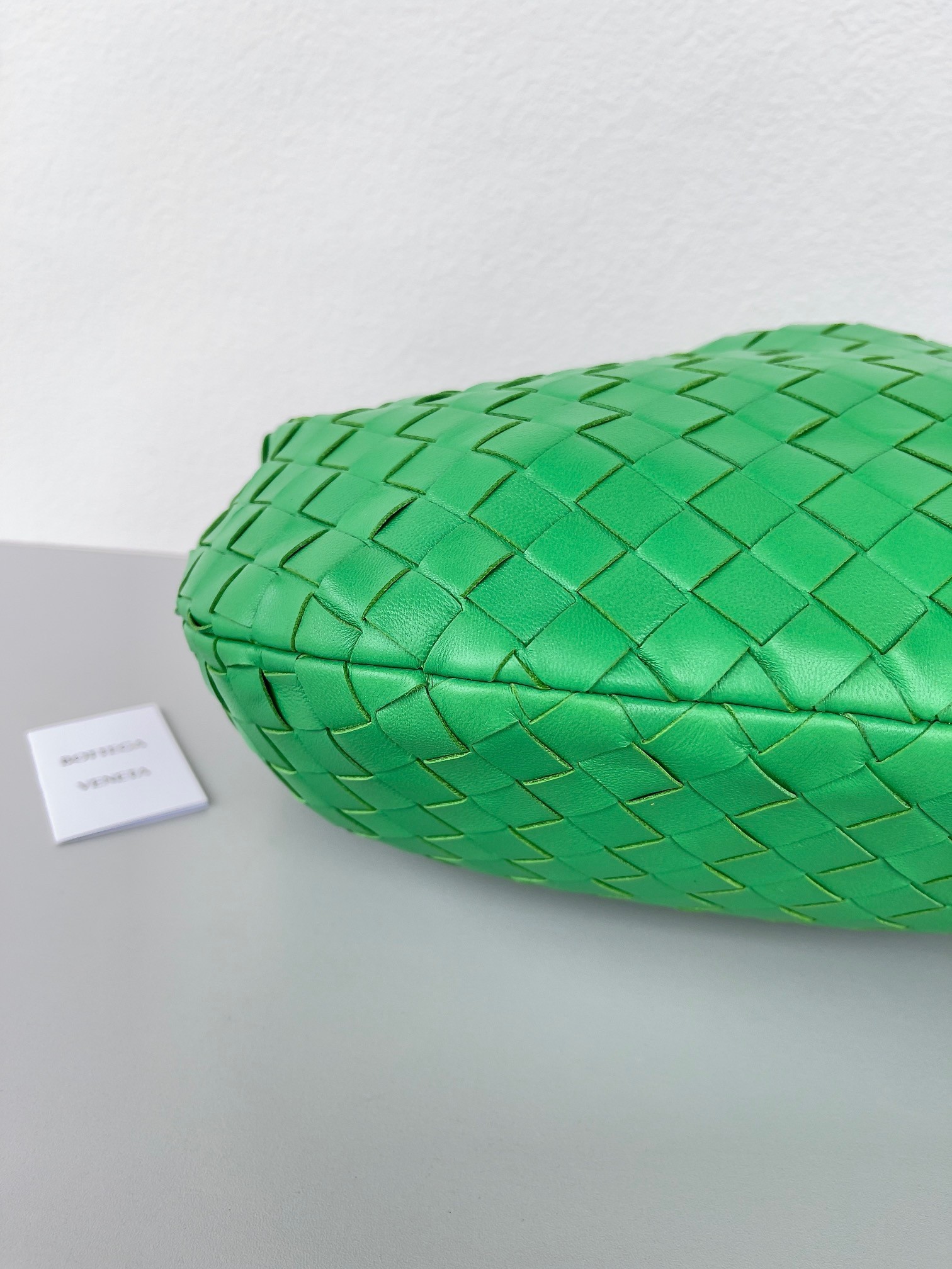 Bottega Veneta BV Jodie Teen Bag In Green Intrecciato Leather 898