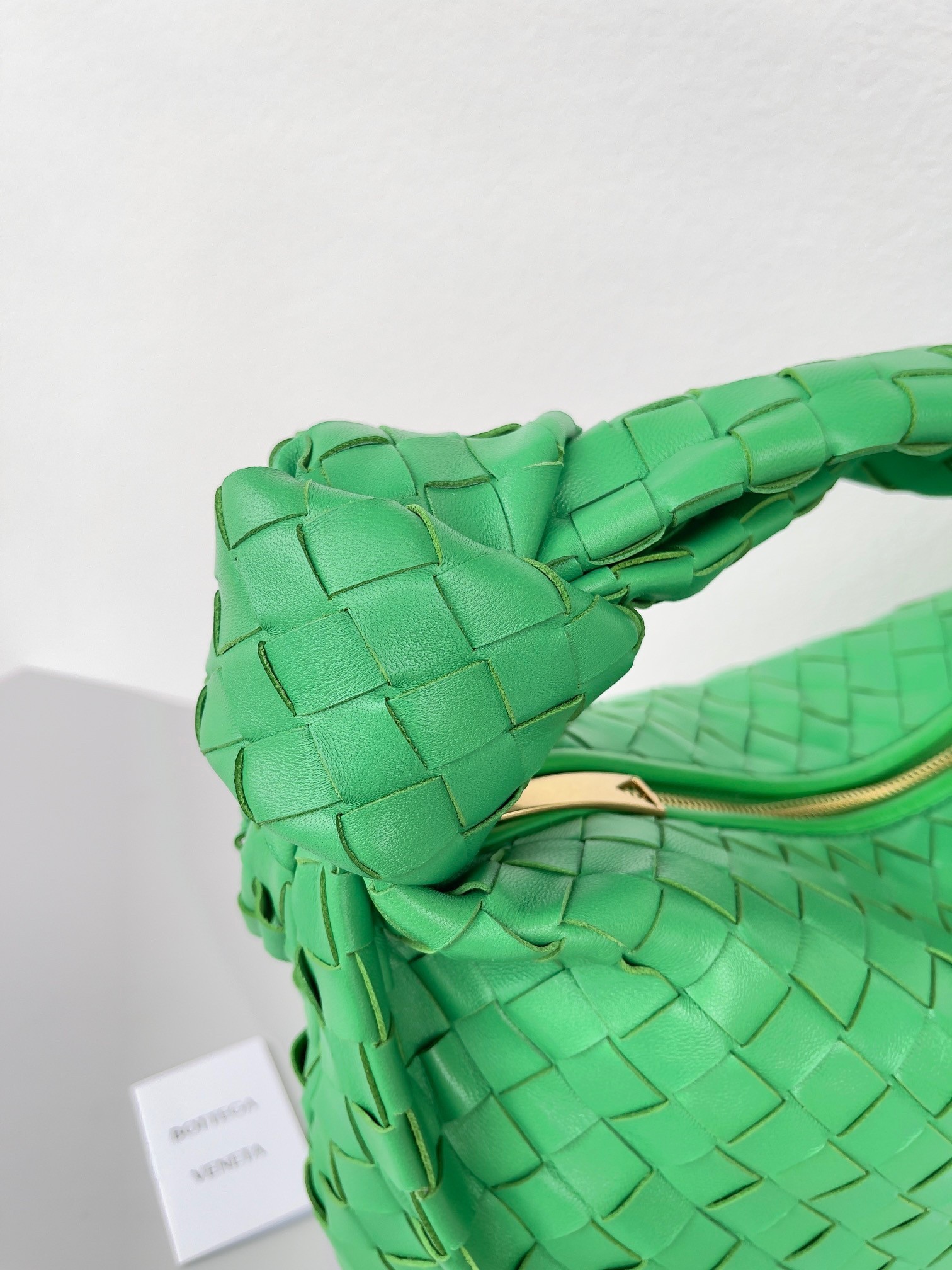 Bottega Veneta BV Jodie Teen Bag In Green Intrecciato Leather 898