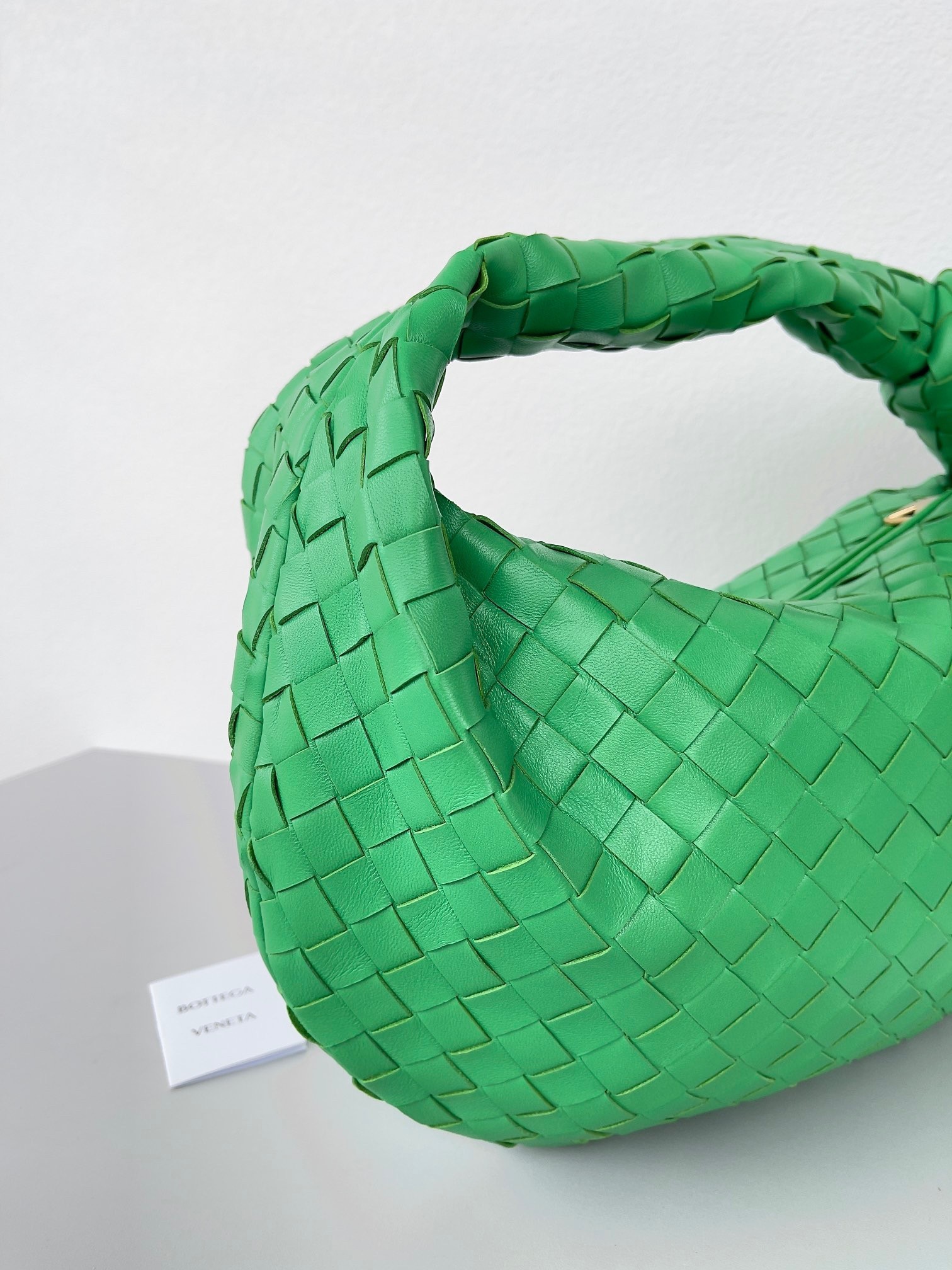 Bottega Veneta BV Jodie Teen Bag In Green Intrecciato Leather 898