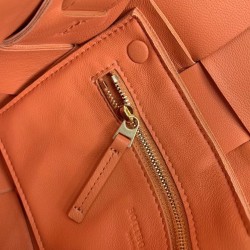 Bottega Veneta Cassette Bag In Orange Lambskin 050