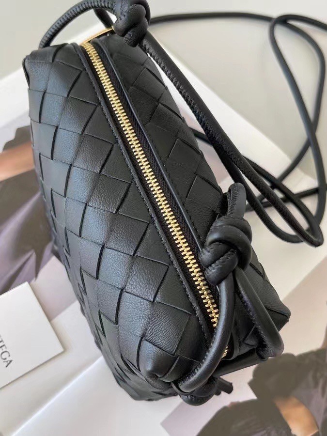 Bottega Veneta Mini Loop Bag In Black Intrecciato Lambskin 156