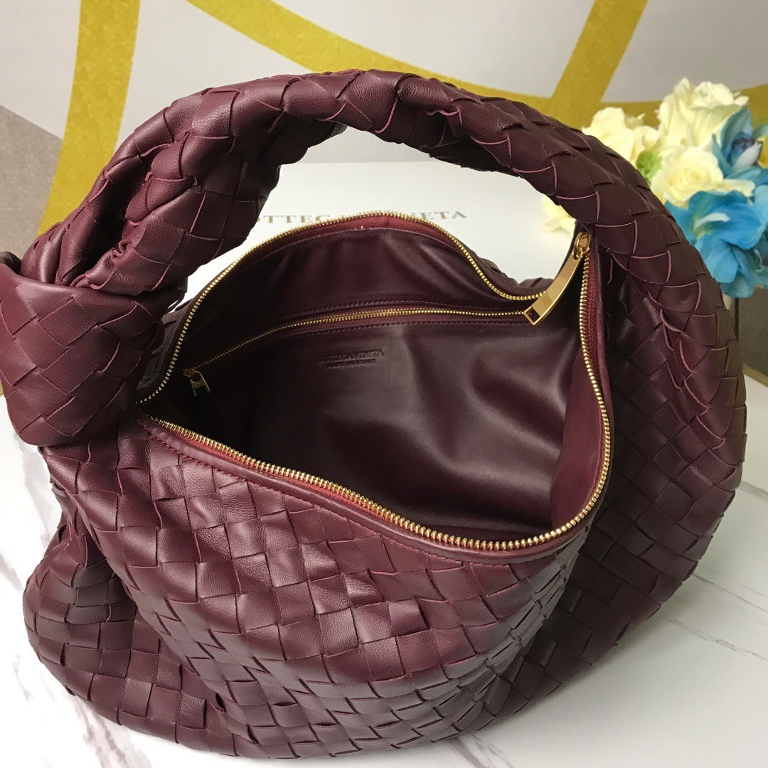 Bottega Veneta BV Jodie Small Bag In Fondant Intrecciato Leather 631