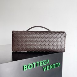 Bottega Veneta Andiamo Clutch with Handle in Fondant Intrecciato Lambskin 728
