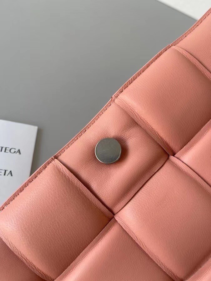 Bottega Veneta Padded Cassette Bag In Peachy Lambskin 783