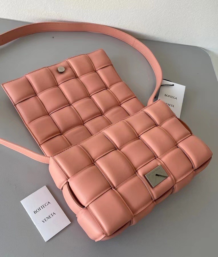 Bottega Veneta Padded Cassette Bag In Peachy Lambskin 783