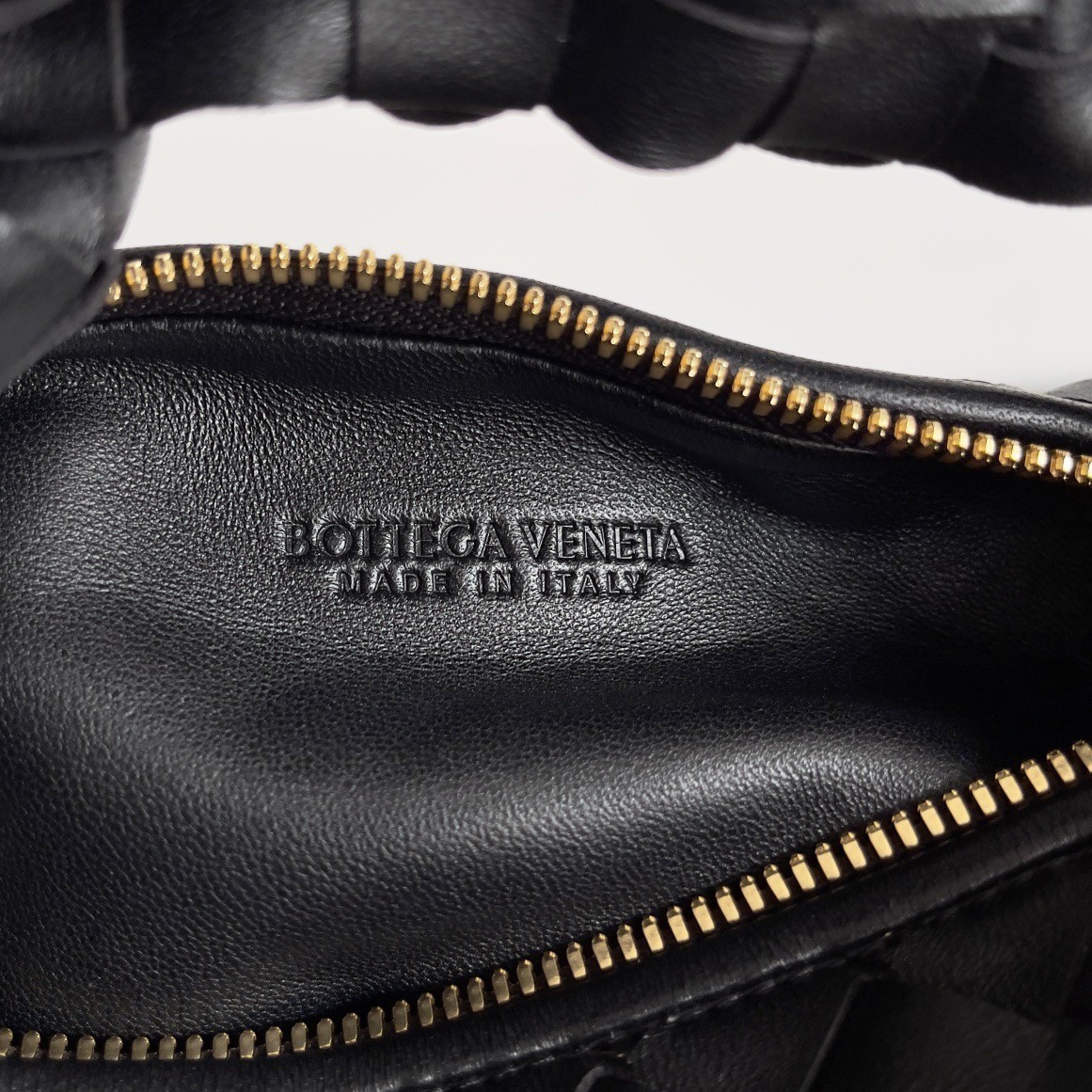 Bottega Veneta Mini Jodie Chain Bag In Black Intrecciato Lambskin 520