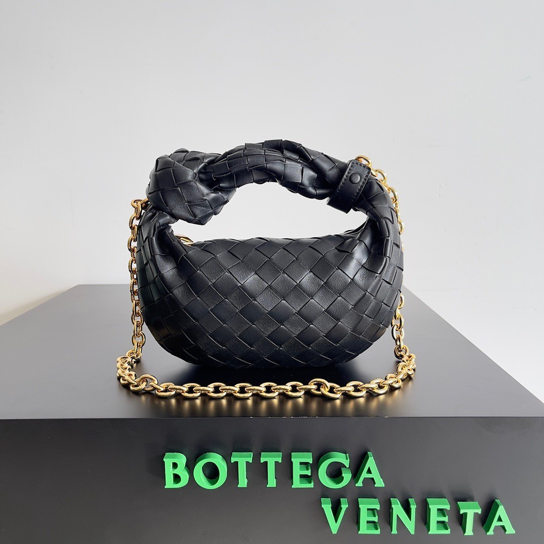 Bottega Veneta Mini Jodie Chain Bag In Black Intrecciato Lambskin 520