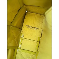 Bottega Veneta Cassett Bag In Yellow Wrinkled Calfskin 135