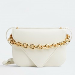 Bottega Veneta Mount Medium Envelope Bag In White Calfskin 329