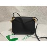 Bottega Veneta Mount Medium Envelope Bag In Black Calfskin 709