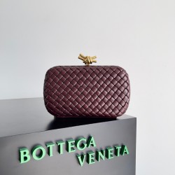 Bottega Veneta Knot Minaudiere Clutch In Bordeaux Intrecciato Lambskin 389