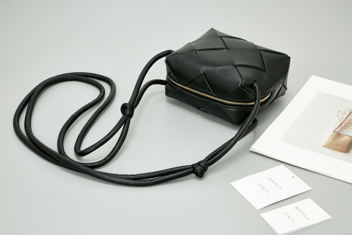 Bottega Veneta Mini Cassette Camera Bag In Black Lambskin 569