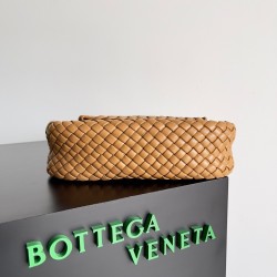 Bottega Veneta Cobble Small Bag in Caramel Intrecciato Leather 865