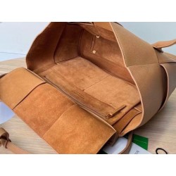 Bottega Veneta Arco Medium Bag In Caramel Grained Leather 541