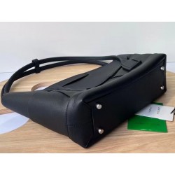 Bottega Veneta Arco Medium Bag In Black Grained Leather 568