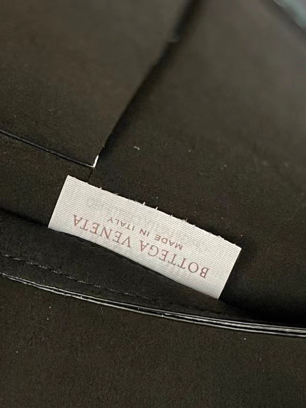 Bottega Veneta Arco Small Tote In Black Grained Leather 377