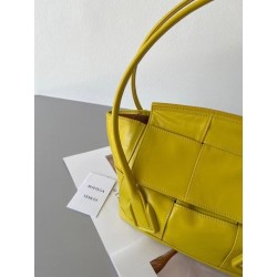 Bottega Veneta Arco Small Bag In Mirabelle Intrecciato Leather 661