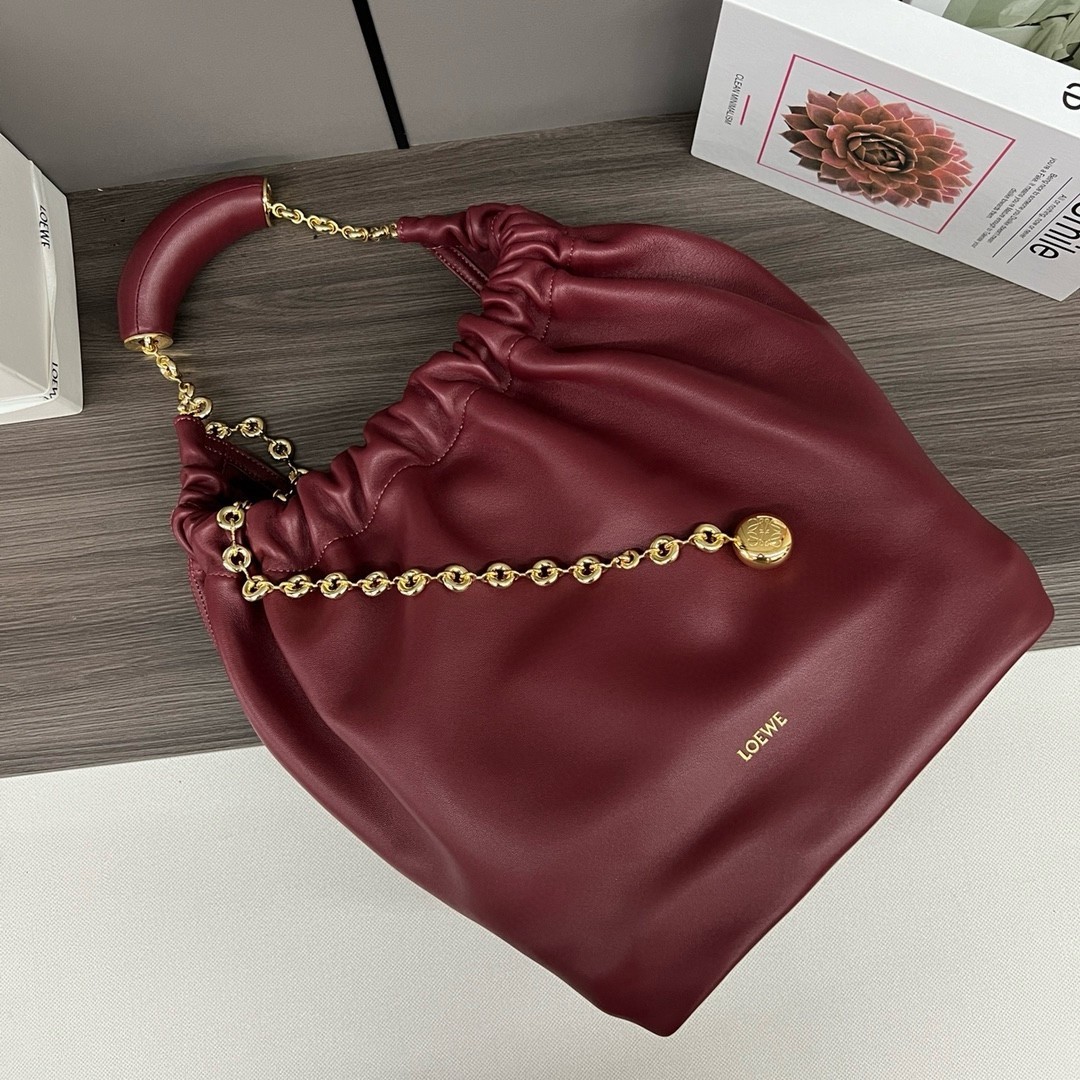 Loewe Medium Squeeze Bag in Bordeaux Nappa Lambskin 280