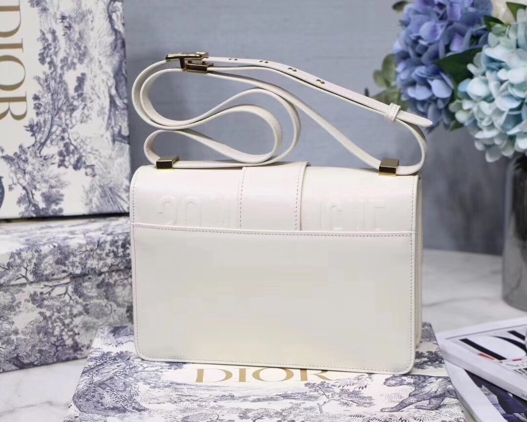 Dior 30 Montaigne Shoulder Bag In White Calfskin 206