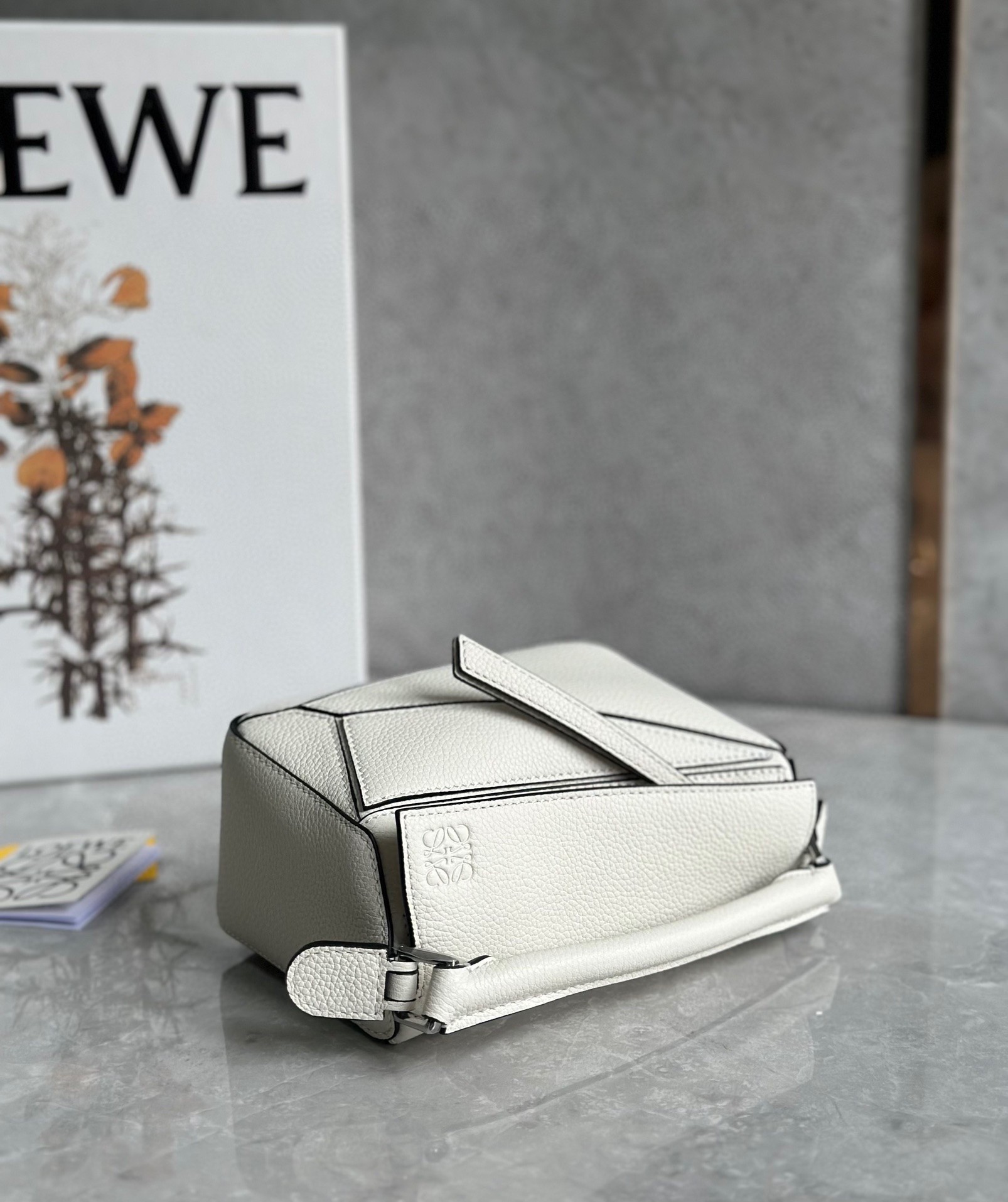 Loewe Puzzle Mini Bag In White Grained Calfskin  384
