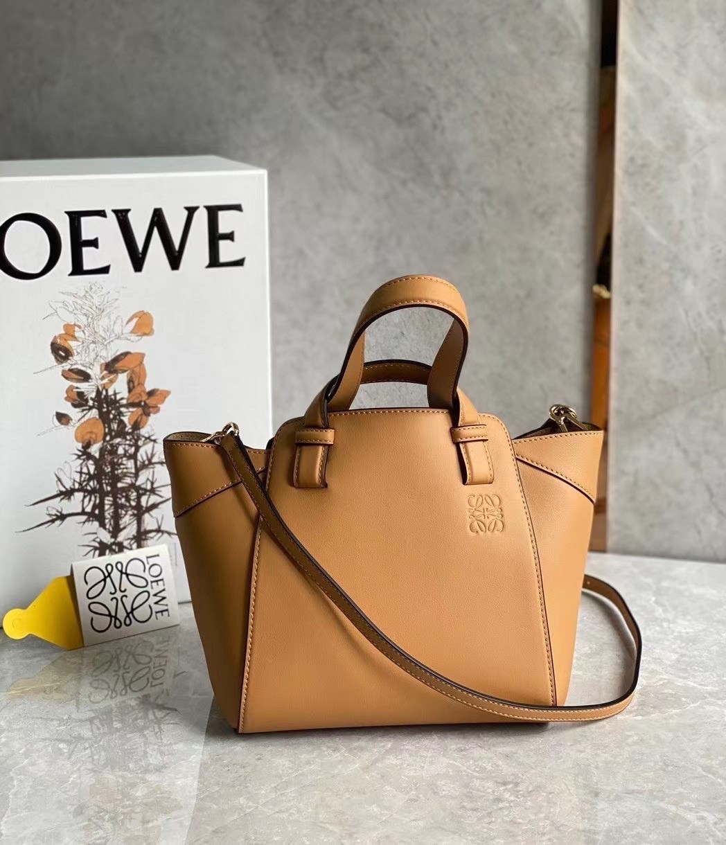 Loewe Hammock Nugget Bag In Brown Calfskin 415