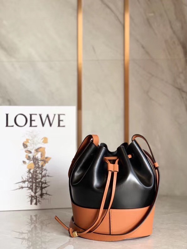 Loewe Small Balloon Bucket Bag In Black/Tan Calfskin 239