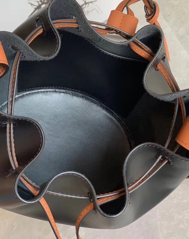 Loewe Small Balloon Bucket Bag In Black/Tan Calfskin 239