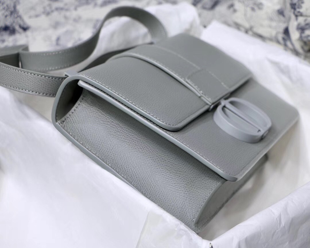 Dior 30 Montaigne Bag In Grey Ultra Matte Grained Calfskin 246