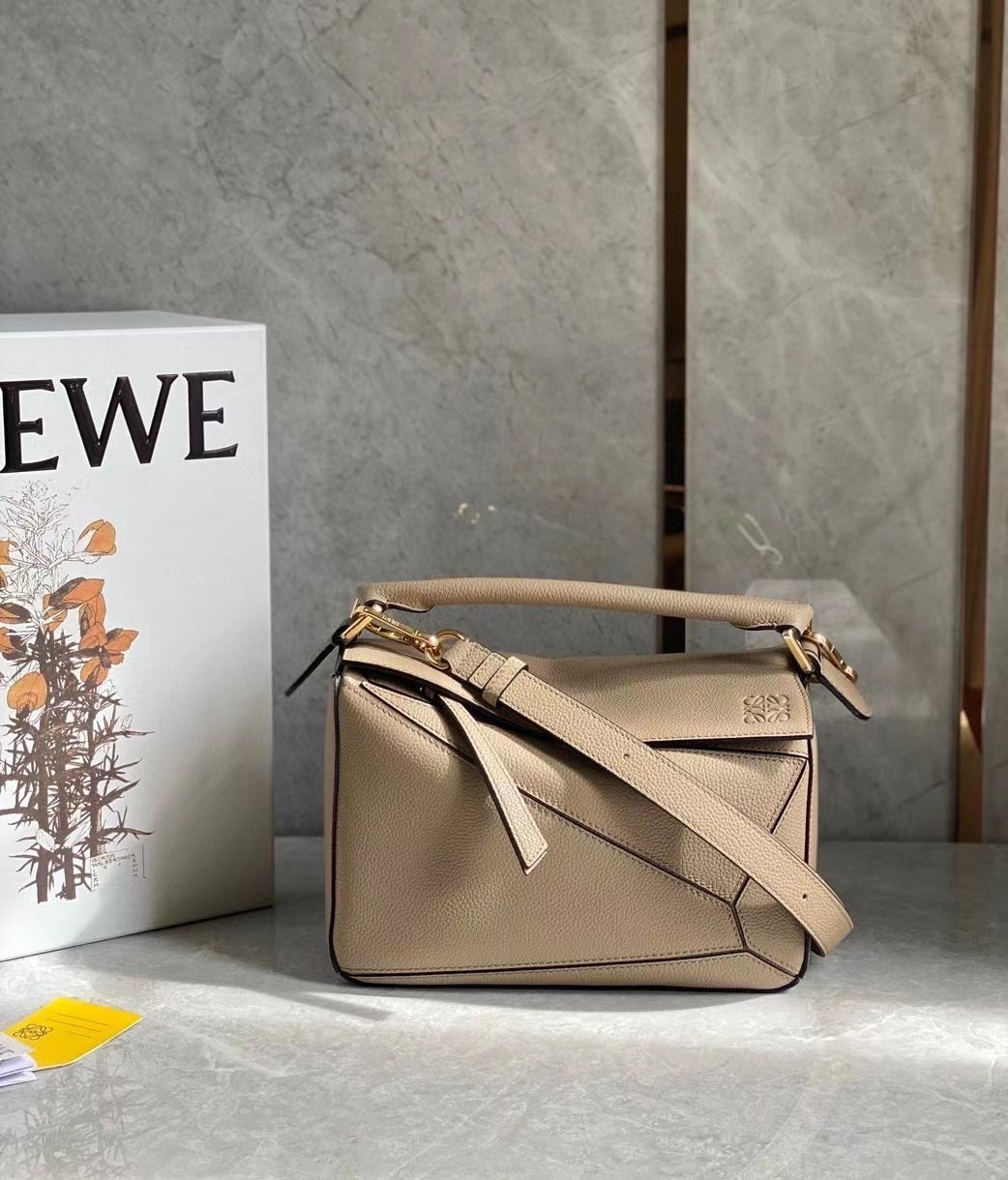 Loewe Puzzle Small Bag In Sandy Grained Leather 364