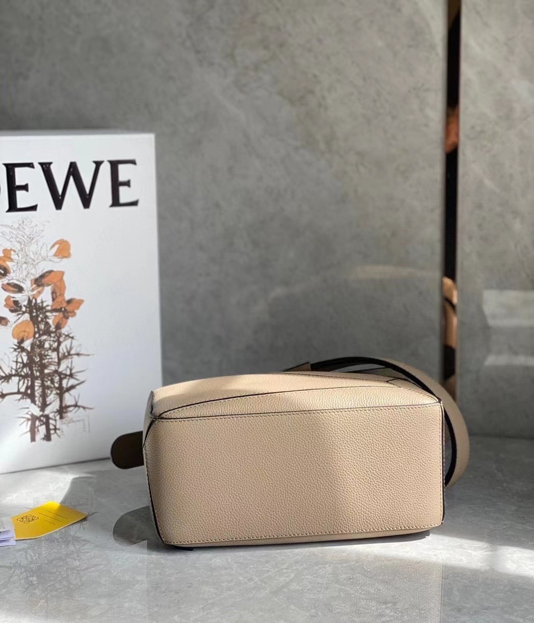 Loewe Puzzle Small Bag In Sandy Grained Leather 364