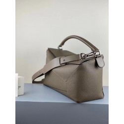 Loewe Large Puzzle Bag In Khaki Grained Leather 394
