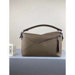 Loewe Large Puzzle Bag In Khaki Grained Leather 394