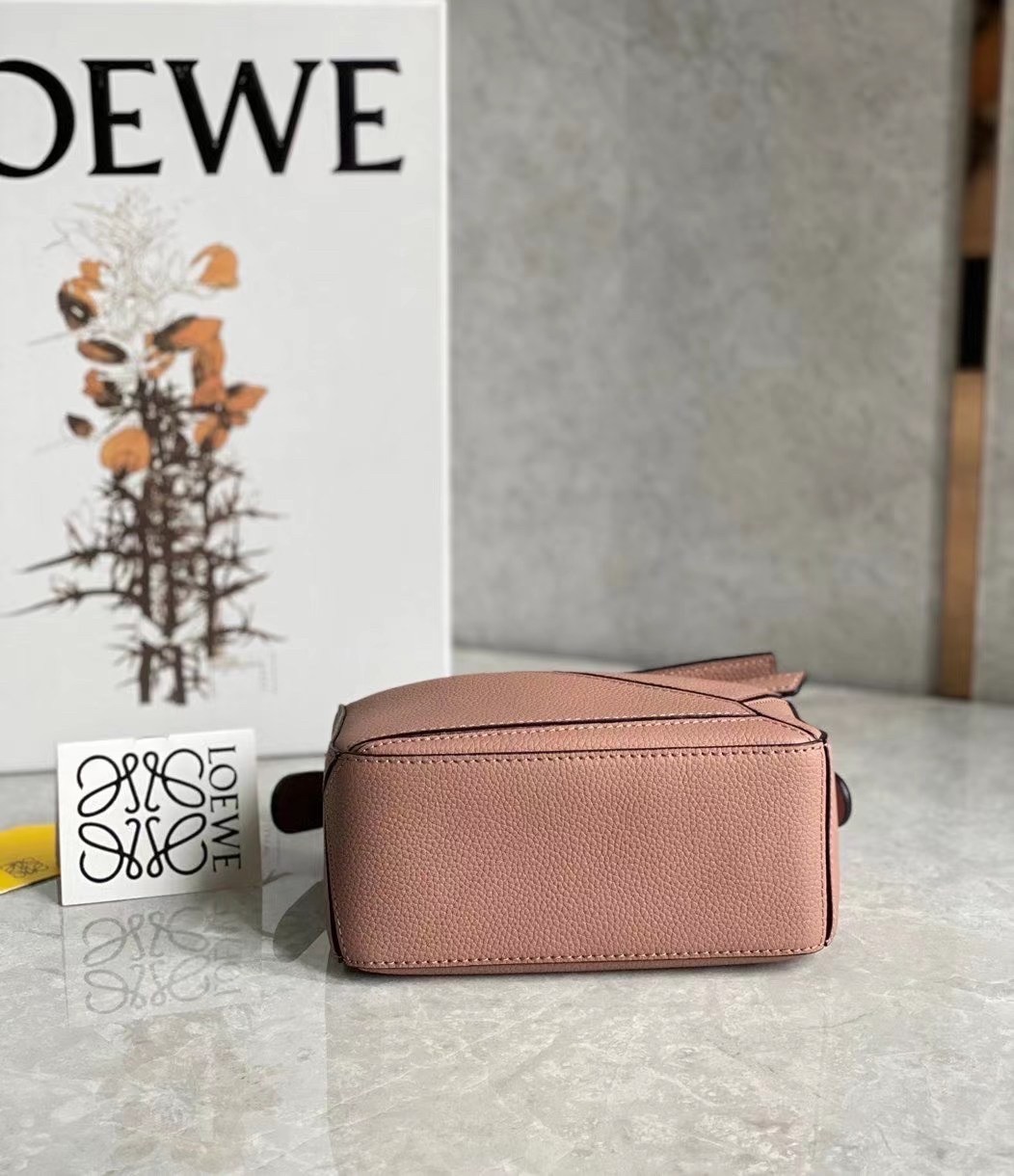 Loewe Puzzle Mini Bag In Dark Blush Grained Calfskin  225