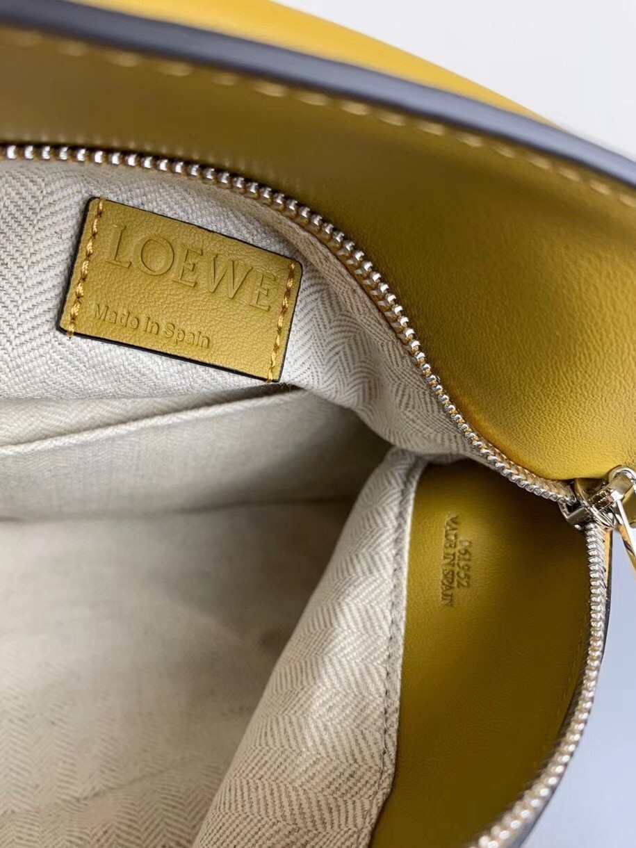 Loewe Small Puzzle Bag In Ochre/Yellow/Beige Calfskin 001