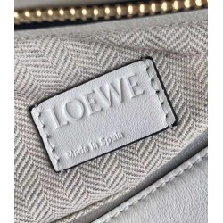 Loewe Puzzle Hobo Bag In White Nappa Calfskin 076