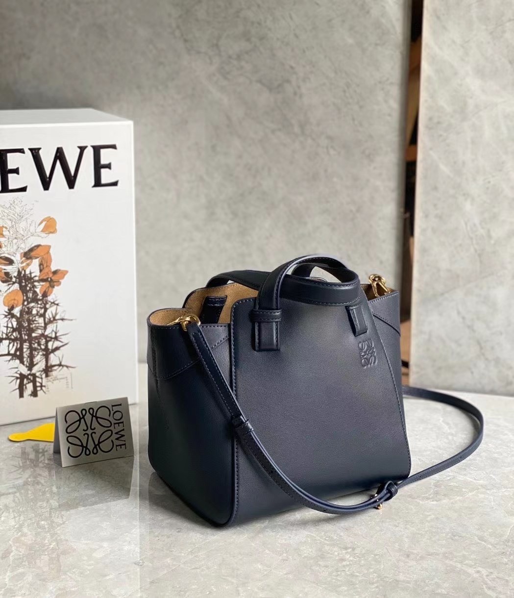 Loewe Hammock Nugget Bag In Navy Blue Calfskin 421