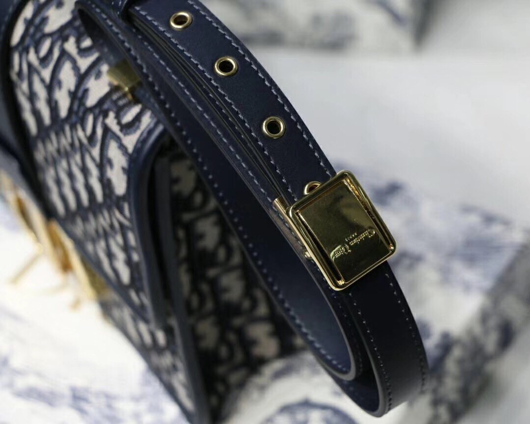 Dior 30 Montaigne Bag In Blue Oblique Jacquard Canvas 298