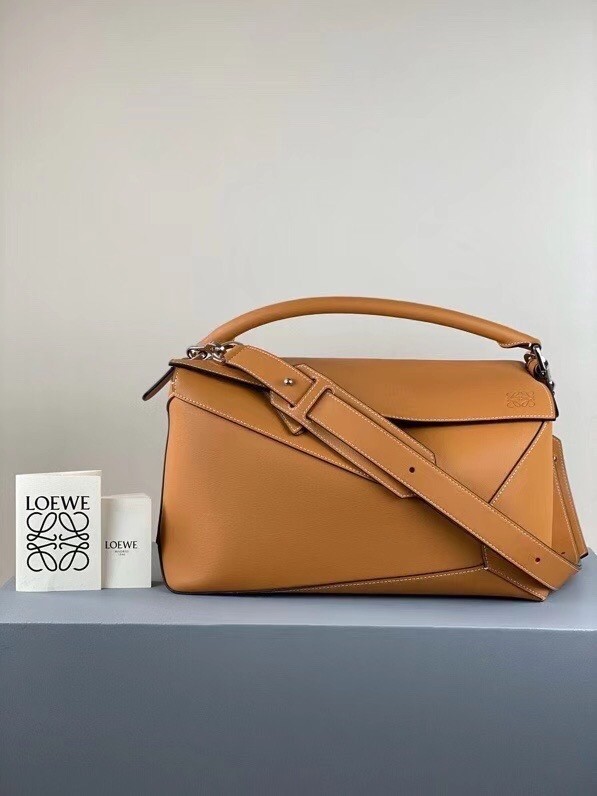 Loewe Large Puzzle Bag In Tan Calfskin 653