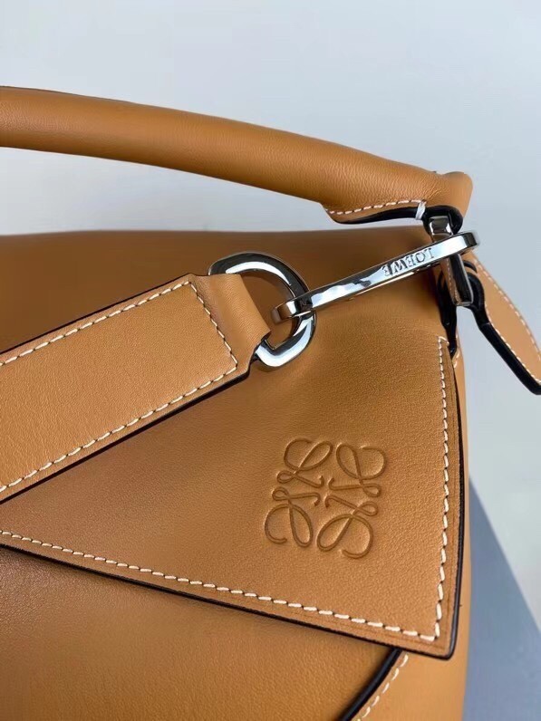 Loewe Large Puzzle Bag In Tan Calfskin 653