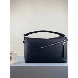 Loewe Large Puzzle Bag In Black Grained Leather 625