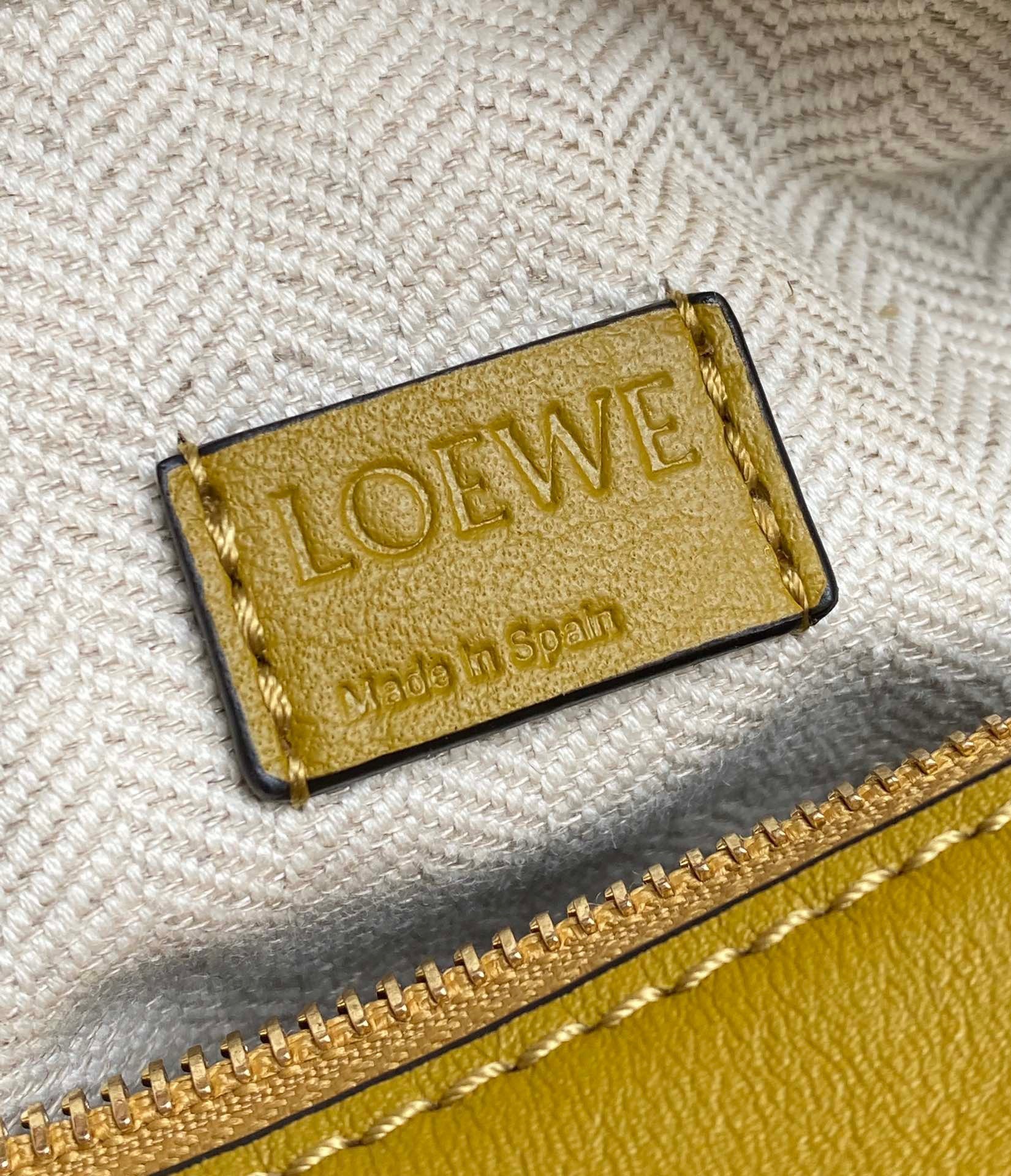 Loewe Puzzle Mini Bag In Ochre/White/Taupe Calfskin 237