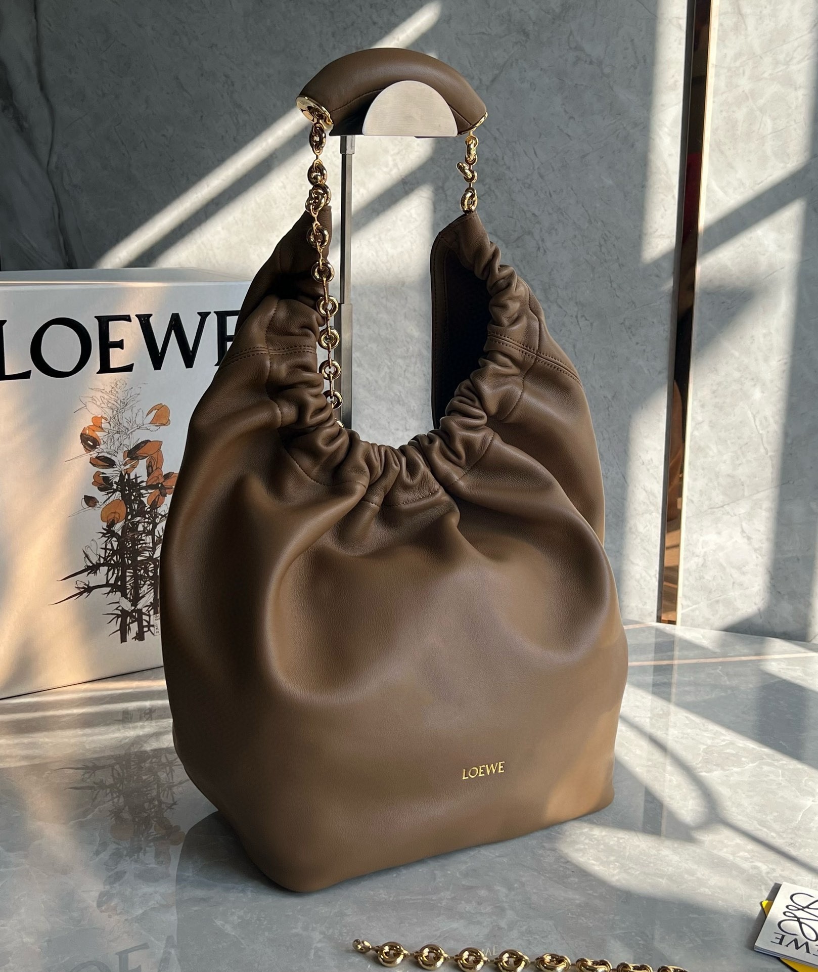 Loewe Medium Squeeze Bag in Brown Nappa Lambskin 532