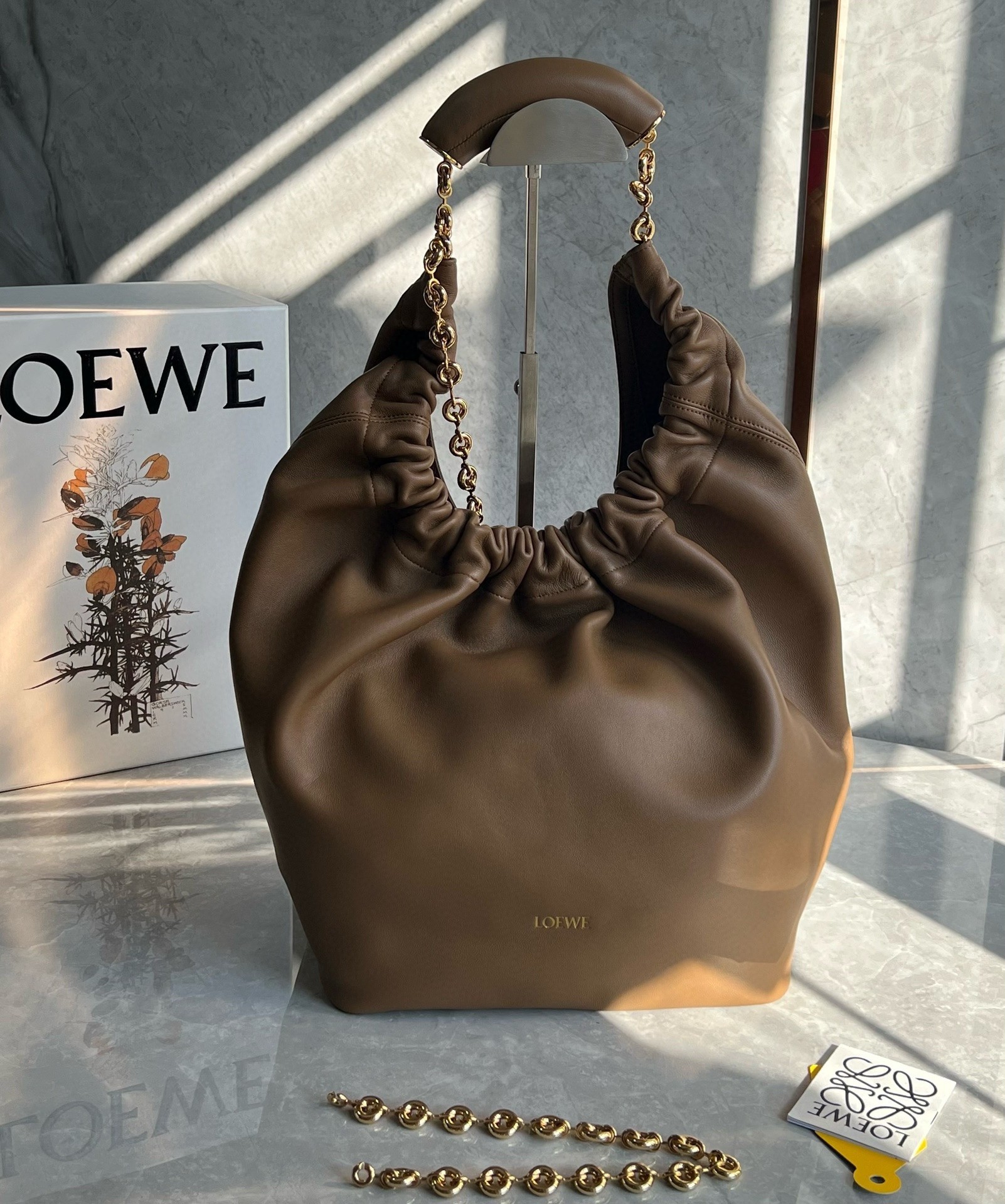 Loewe Medium Squeeze Bag in Brown Nappa Lambskin 532